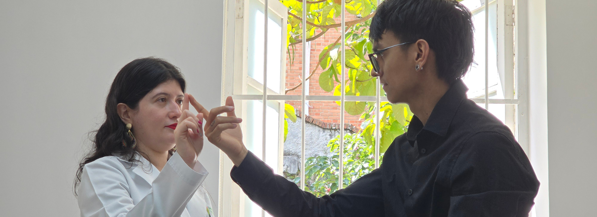 Según especialistas del Hospital San Vicente Fundación Medellín, cerca del 30% de los pacientes con epilepsia no logra controlar sus crisis con medicamentos, por lo que en estos casos deben evaluarse alternativas terapéuticas como la cirugía de epilepsia.