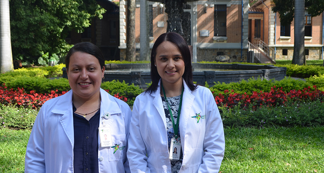 Naira Valencia y Rosa Calvo